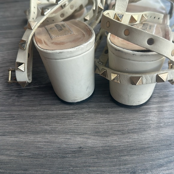 Authentic Valentino sandal - Picture 4 of 5